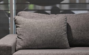 Как выбрать диван в офис